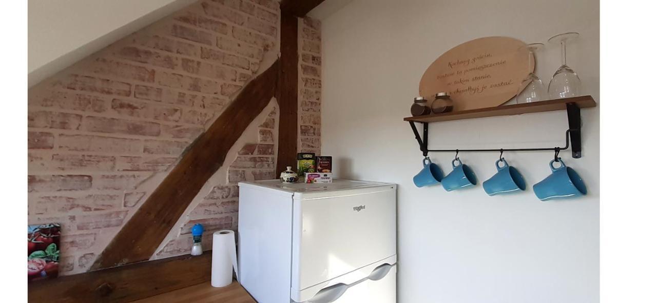 Urocze Studio Z Klimatem W Centrum Legnicy Legnica Dış mekan fotoğraf